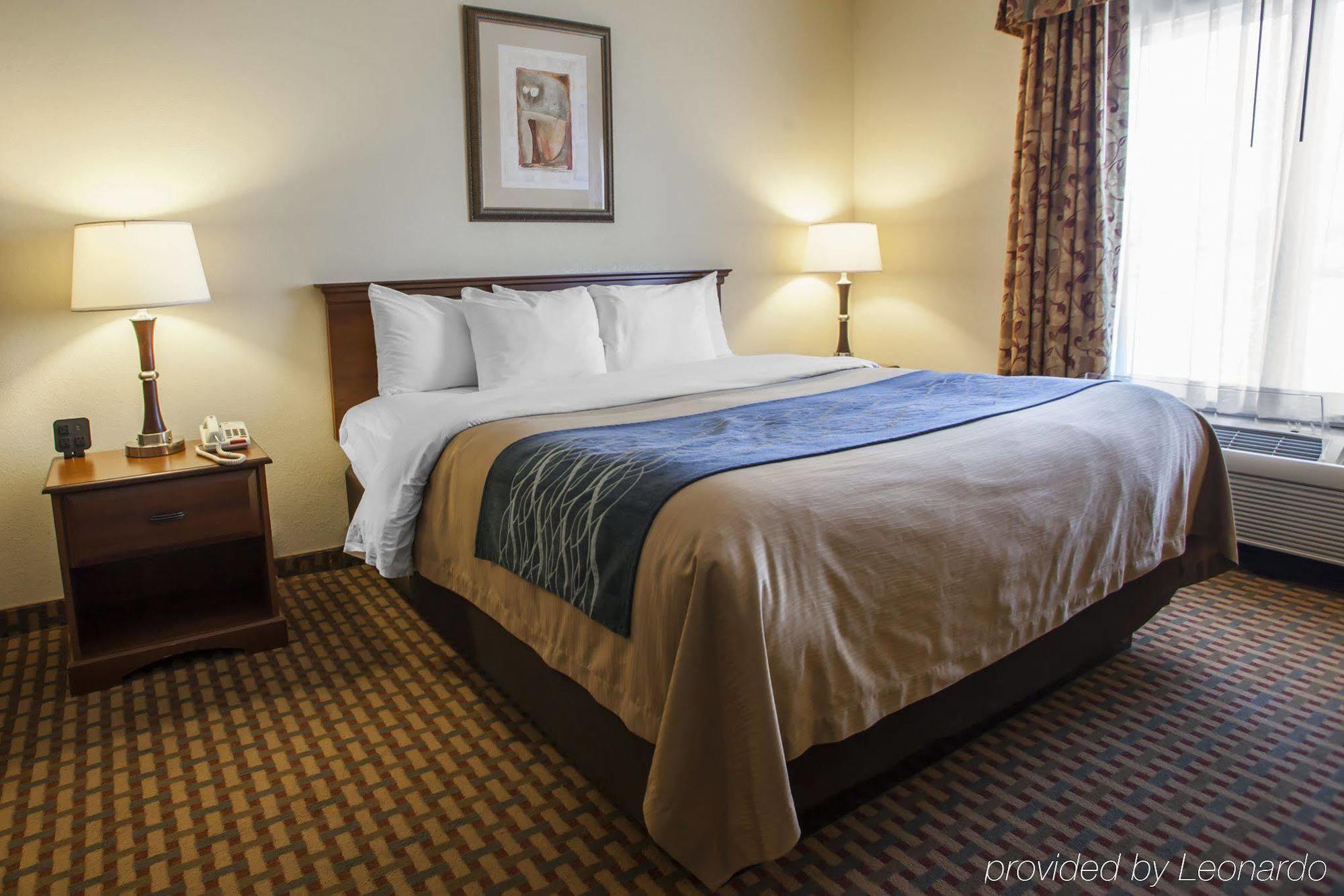 Comfort Inn & Suites Harrisonville Exterior photo